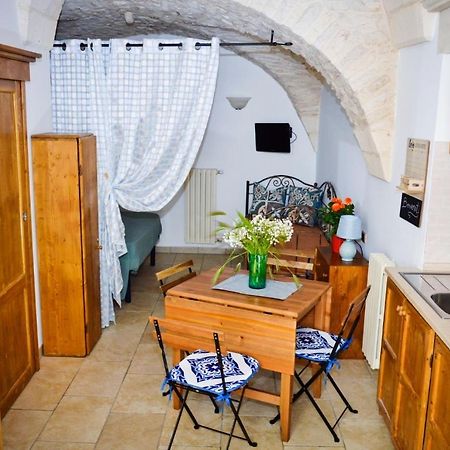 2D La Bellezza Del Centro Storico A 2 Passi Martina Franca Exterior foto